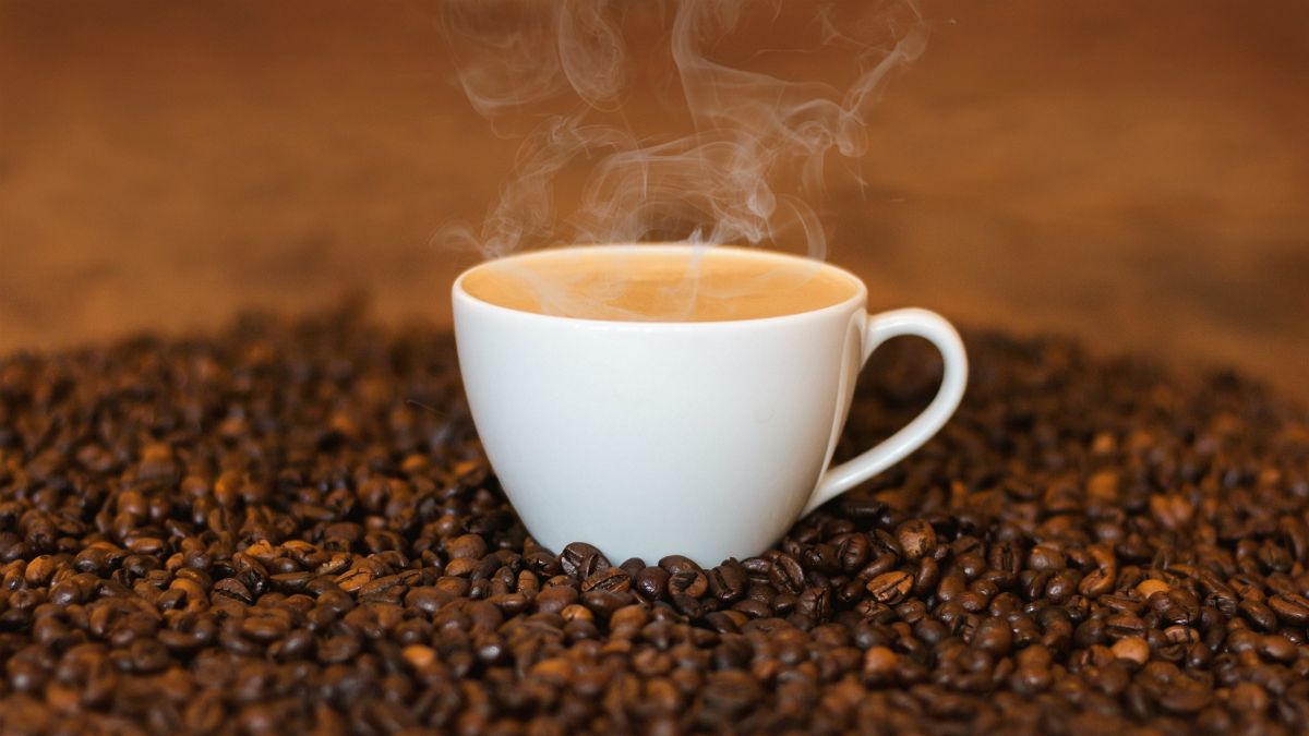 نوشیدن چه میزان قهوه برای قلب مضر است؟ دانشمندان پاسخ می‌دهند