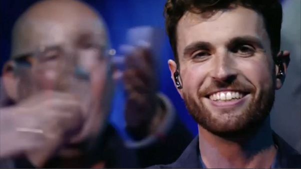 Εurovision: Η Ολλανδία πανηγυρίζει Εurovision: Η Ολλανδία πανηγυρίζει