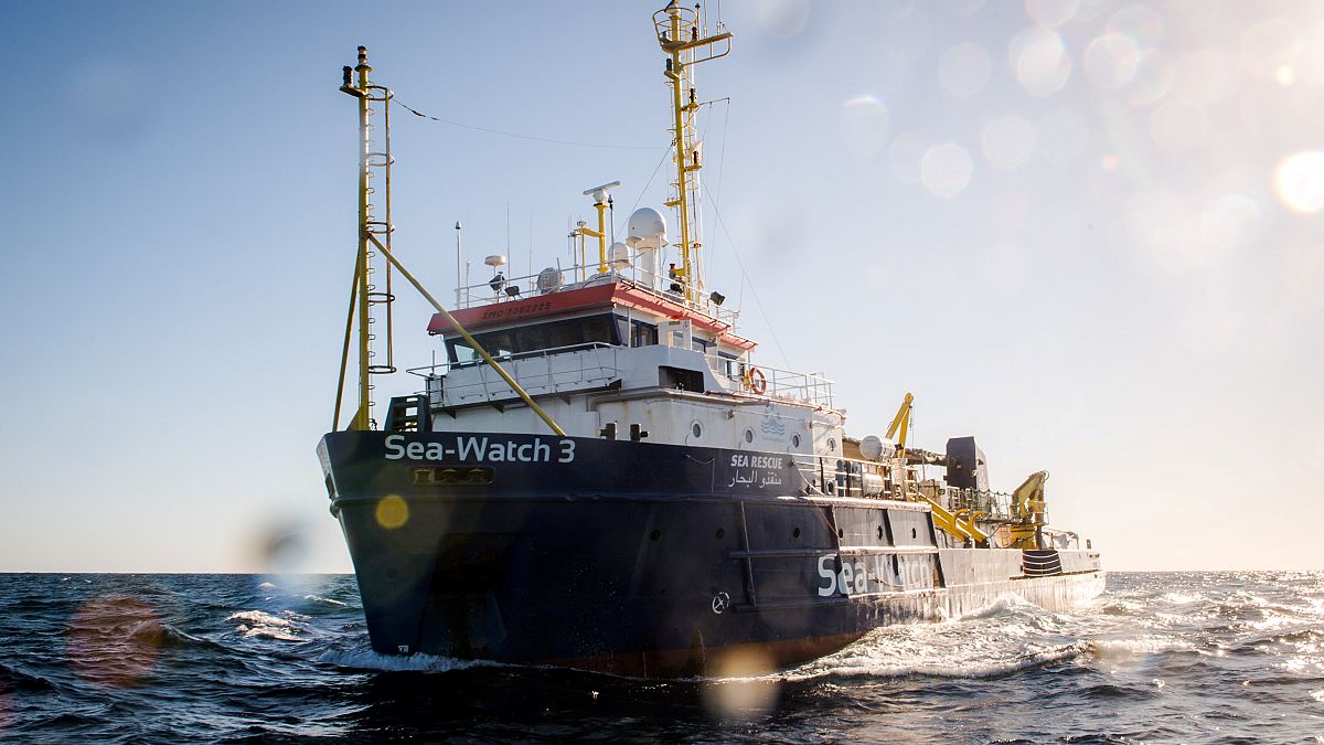 Sea Watch: Migranten dürfen auf Lampedusa an Land