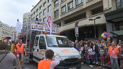 100 тысяч активистов на гей-параде в Брюсселе
