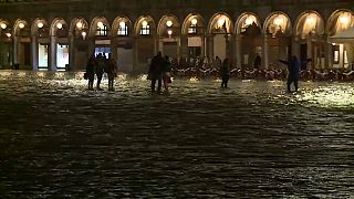 Glitzernde Fluten in Venedig sorgen für mehr Romantik