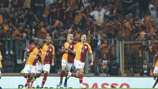 Galatasaray, Başakşehir'i 2-1 yenerek Süper Lig 2018-2019 sezonu şampiyonu oldu