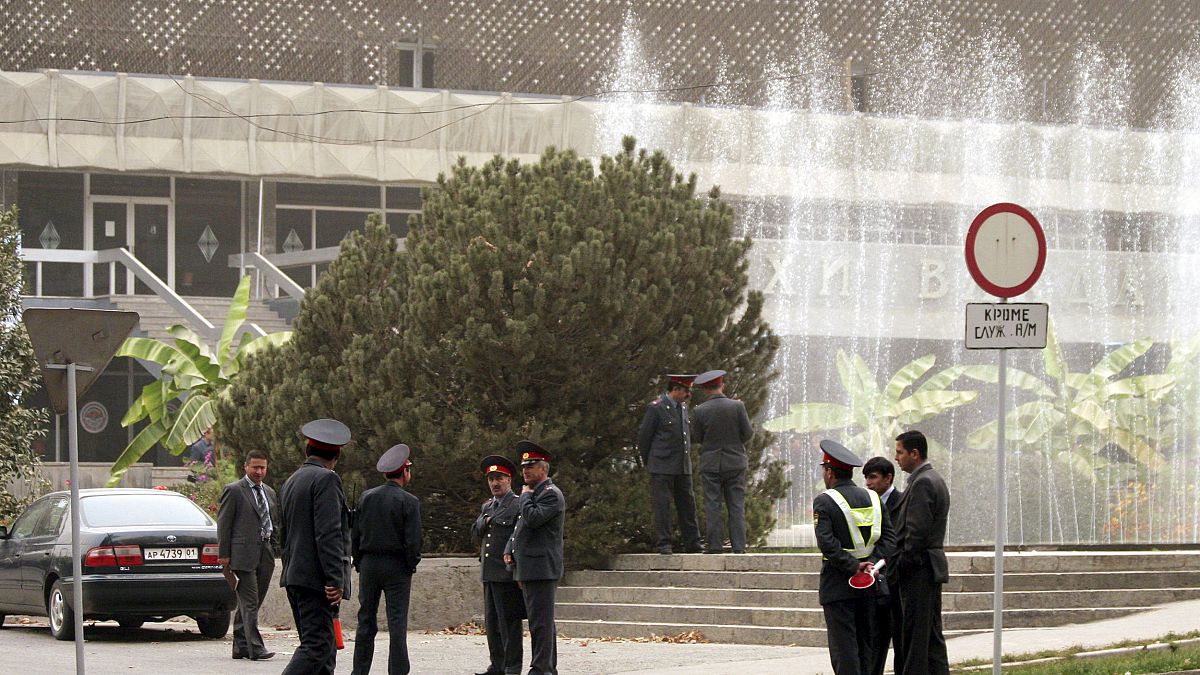Tacikistan polisi