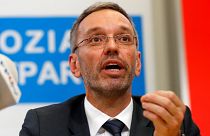 النمسا: استقالة جماعية للوزراء الأعضاء بحزب الحرية اليميني المتطرف من الحكومة