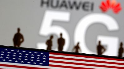 EUA suspendem sanções à Huawei por 90 dias