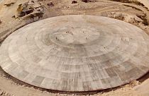 صورة من ويكيبيديا لقبة رونيت التي يبلغ قطرها 100 كتر تقريبا