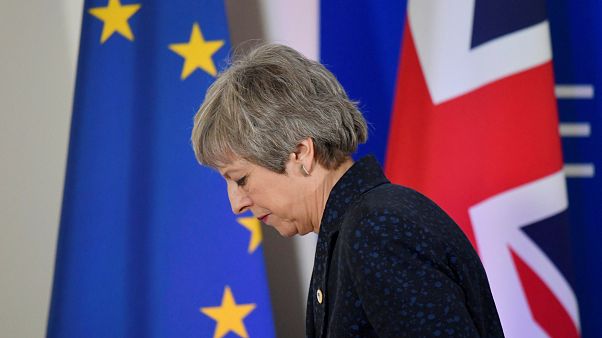 Brexit'le geldi, Brexit'le mi gidecek? İngiliz basını: Theresa May'in istifası cebinde Brexit'le geldi, Brexit'le mi gidecek? İngiliz basını: Theresa May'in istifası cebinde