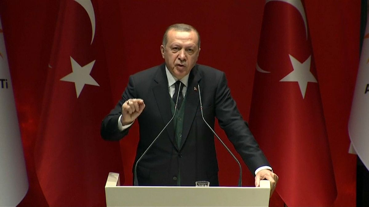 حزب يترأسه أردوغان: لا عيب في عقد اجتماعات بين المخابرات التركية والسورية