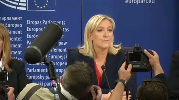 Korruptionsverdacht: Marine Le Pen zu hoher Geldstrafe verurteilt Korruptionsverdacht: Marine Le Pen zu hoher Geldstrafe verurteilt