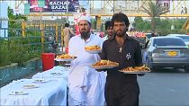 شاهد: وجبات إفطار مجانية للفقراء في باكستان 