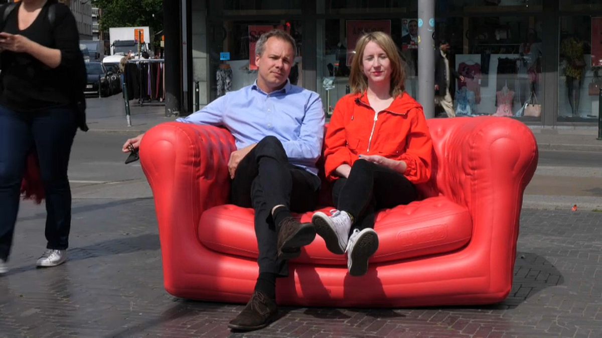 #EURoadtrip: Auf dem roten Sofa in Molenbeek