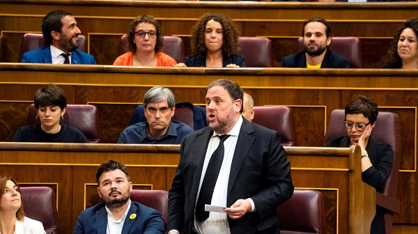 La mesa del Congreso suspende a los diputados presos La mesa del Congreso suspende a los diputados presos