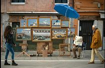 شاهد: لوحة جديدة للفنان بانسكي تعرض في مدينة البندقية 