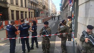 Un colis piégé explose dans une rue piétonne de Lyon, au moins 13 blessés