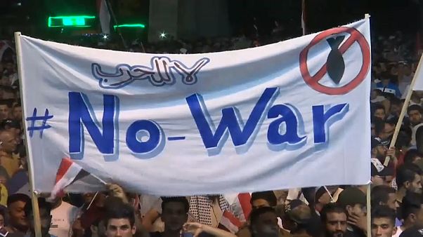 Mehr Soldaten, mehr Waffen: Droh-Eskalation USA-Iran schürt Kriegsangst Mehr Soldaten, mehr Waffen: Droh-Eskalation USA-Iran schürt Kriegsangst