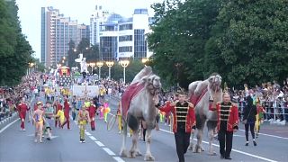 A Sotchi, un carnaval ouvre la saison estivale