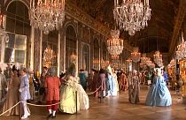 Kosztümös bál Versailles-ban