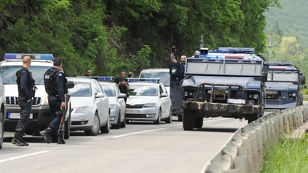 Kosova polisi operasyon düzenledi Kosova polisi operasyon düzenledi