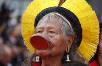 Regenwald-Aktivist Raoni: "Bolsonaro redet Unsinn"