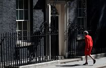 Δέκα μέχρι στιγμής οι υποψήφιοι για τη διαδοχή της Τερέζα Μέι