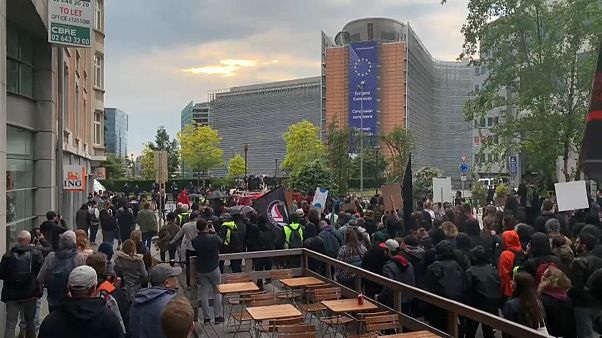 Βρυξέλλες: Αντιφασιστική πορεία Βρυξέλλες: Αντιφασιστική πορεία