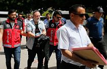 Zümrüt Apartmanı kitabının yazarı ve yayıncısı adli kontrol şartıyla serbest bırakıldı