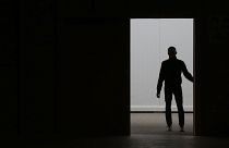 Rimpatri dei migranti irregolari: perché la Svizzera è più "efficiente" dell'Italia