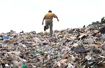 Filippine e Malesia dichiarano "guerra" ai rifiuti occidentali