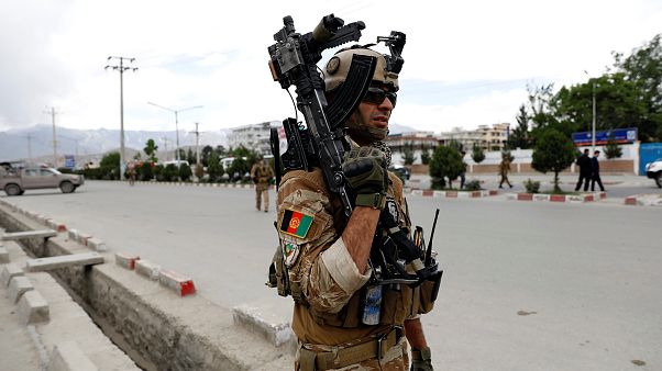 انفجار انتحاری در نزدیکی دانشگاه مارشال فهیم کابل شماری کشته و زخمی بر جا گذاشت انفجار انتحاری در نزدیکی دانشگاه مارشال فهیم کابل شماری کشته و زخمی بر جا گذاشت