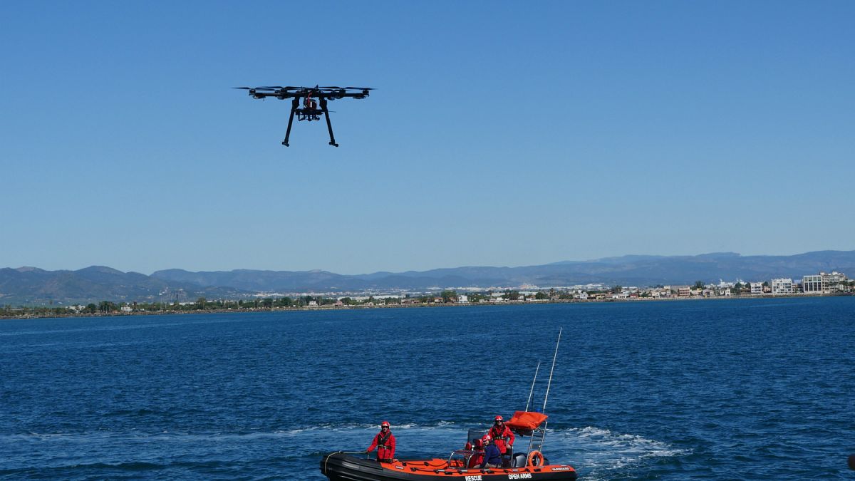 ¿Cómo puede un dron ayudar a salvar vidas en el Mediterráneo?