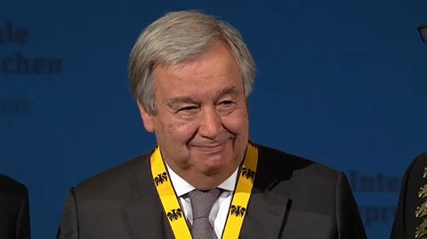Antonio Guterres, lauréat du prix Charlemagne Antonio Guterres, lauréat du prix Charlemagne