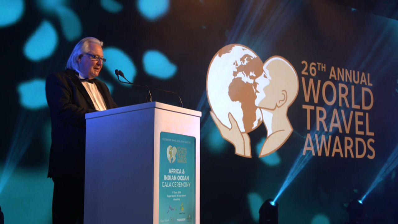 Маврикий награжден и награждает Маврикий награжден и награждает