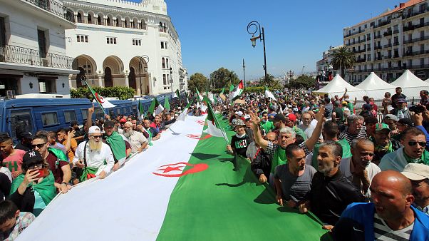 جانب من مظاهرات الجمعة جانب من مظاهرات الجمعة