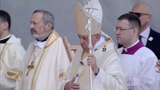Pope Francis in Romania warns against division through ideology