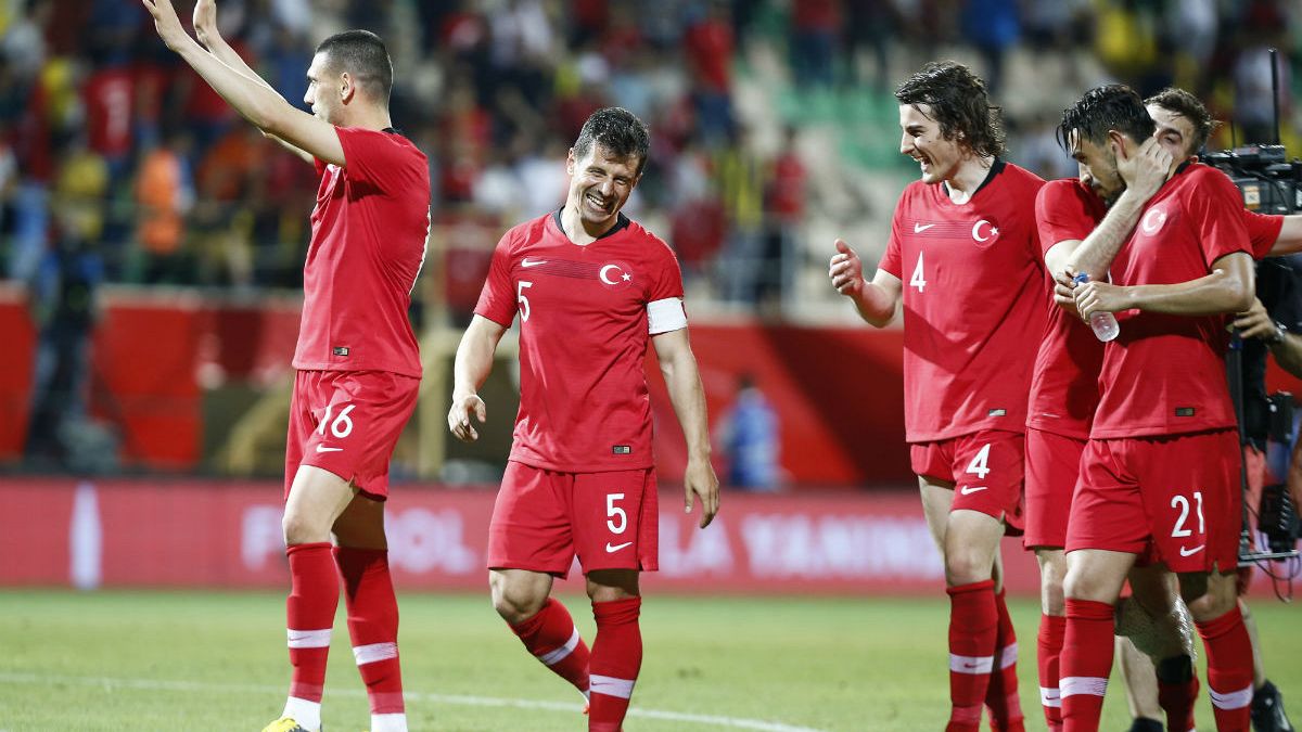 Türkiye 4'te 4 yaptı Fransa maçı öncesi moral buldu: 2-0