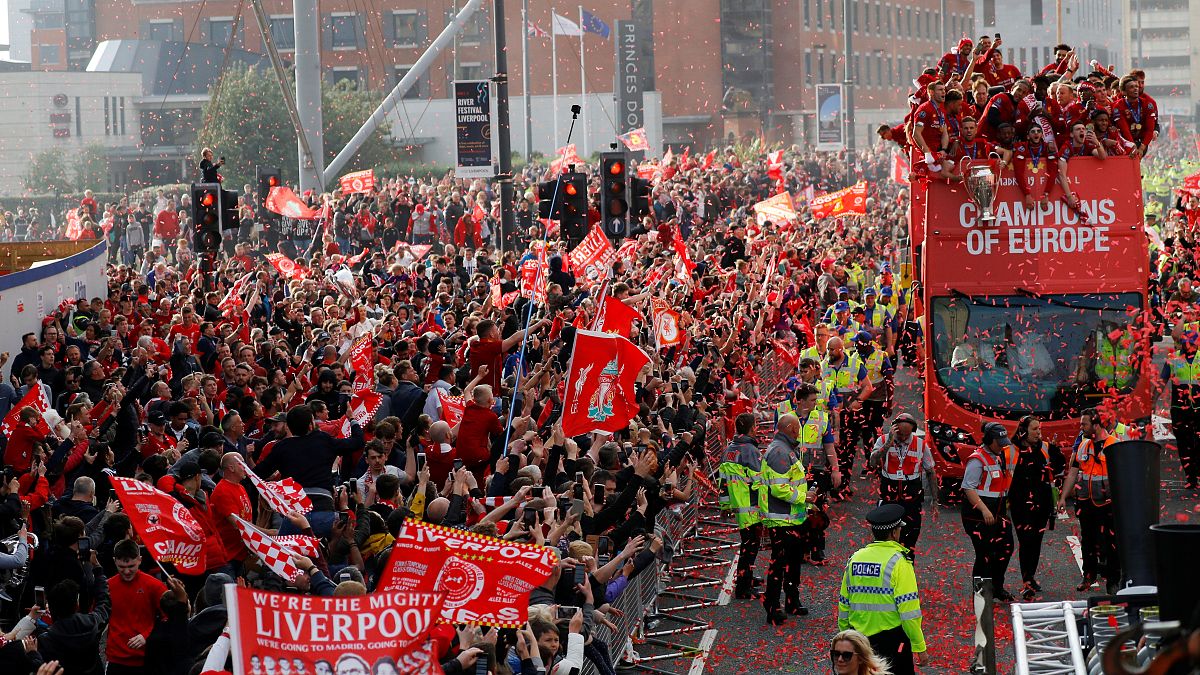 Festa em Liverpool depois da vitória na Liga dos Campeões