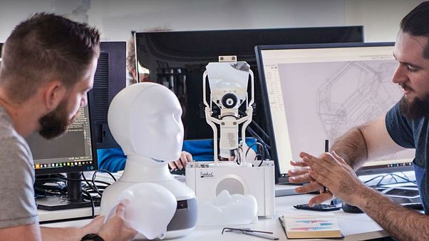İsveç'te yapay zeka ve robot dönemi: İş mülakatlarında ayrımcılığı önlemek için robot kullanıldı İsveç'te yapay zeka ve robot dönemi: İş mülakatlarında ayrımcılığı önlemek için robot kullanıldı