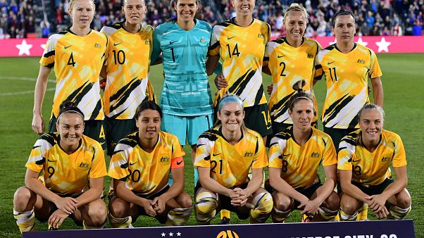 Las futbolistas australianas terminan con la brecha salarial Las futbolistas australianas terminan con la brecha salarial
