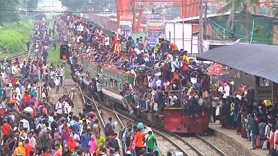 Comboios sobrelotados no Bangladesh para o Eid