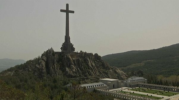 Espagne : l'exhumation de Franco stoppée net Espagne : l'exhumation de Franco stoppée net