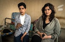 سعوديتان ترويان كيف خدعتا تطبيق تقفي الأثر "أبشر" للهروب من أسرتهما