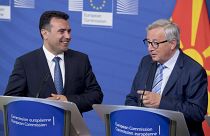 Γιούνκερ: Η Συμφωνία των Πρεσπών δεν επηρεάζεται από τις εθνικές εκλογές