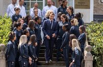 "Coach Macron" et ses conseils aux Bleues