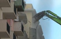 Genova: la demolizione delle case di via Porro