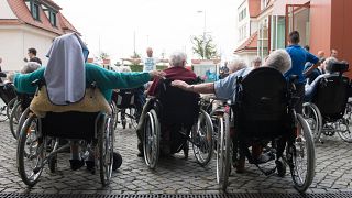 Fransa’da belediyeler bisiklet ve otomobilden sonra tekerlekli sandalye kiralayacak