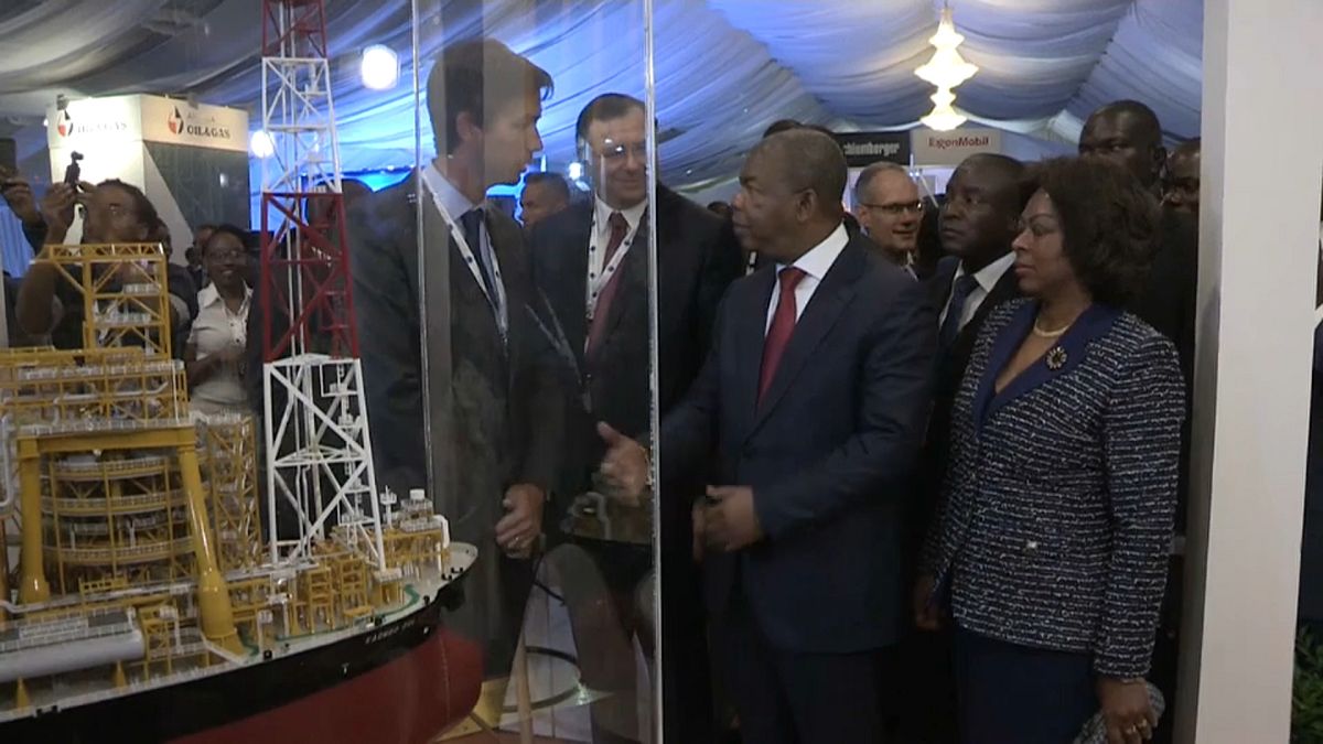 Petrolíferas internacionais "devem investir no capital humano angolano"