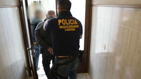 SEF desmantela rede de prostituição romena em Portugal SEF desmantela rede de prostituição romena em Portugal