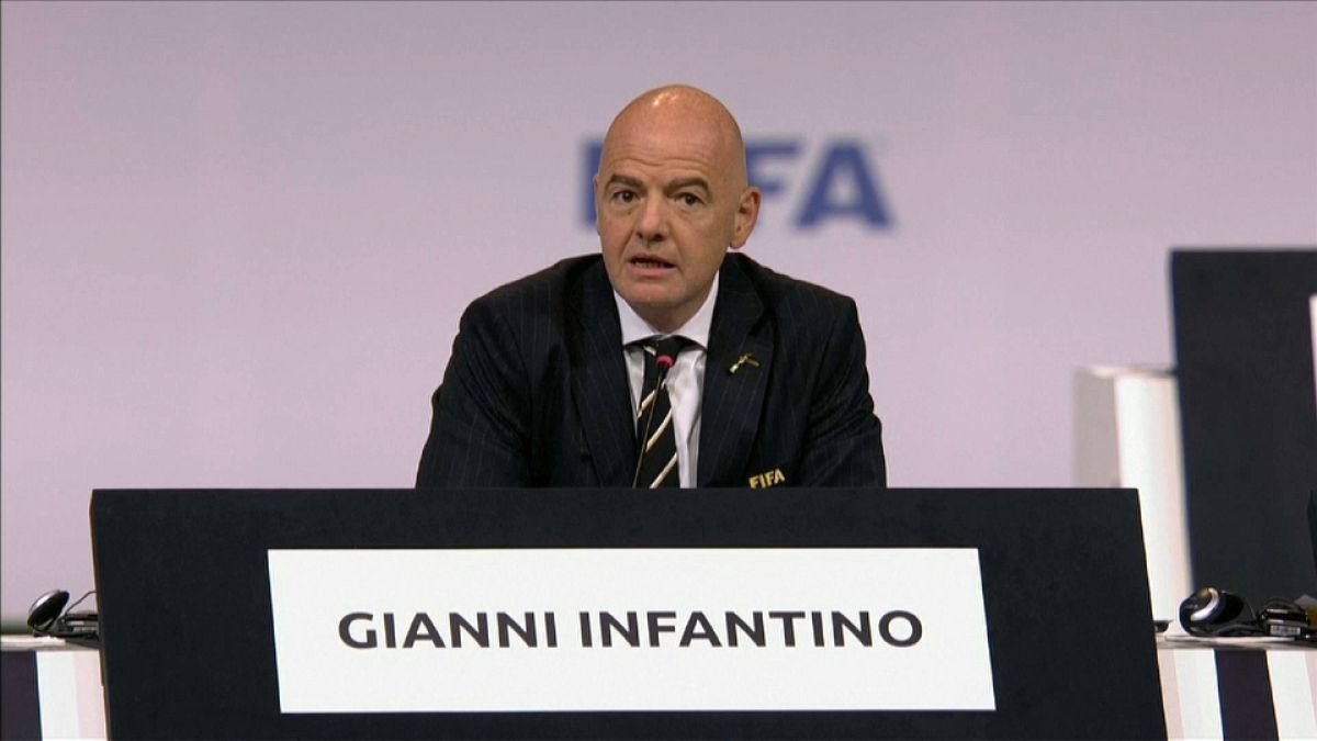 إعادة انتخاب جياني إنفانتينو رئيسا للاتحاد الدولي لكرة القدم حتى 2023
