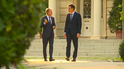Tusk debate com Sánchez e Costa altos cargos da UE