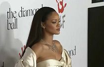 Forbes nomeia Rihanna mulher mais rica do mundo da música